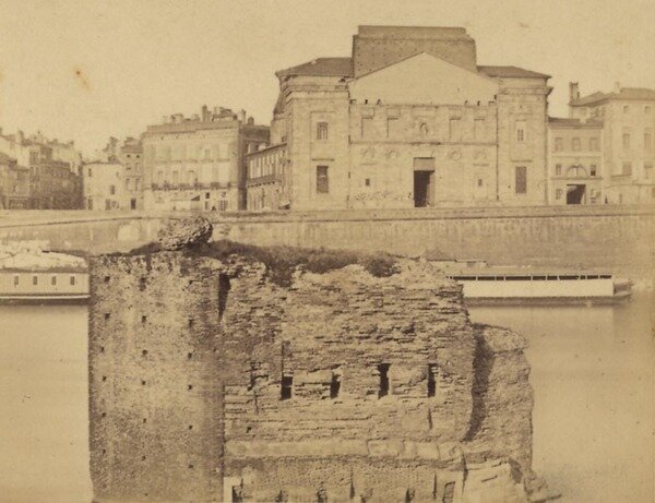 Le "Pilier de la Chapelle" en 1868...