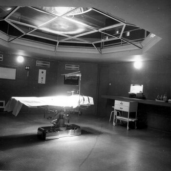 Bloc Opératoire et verrière, années 1960